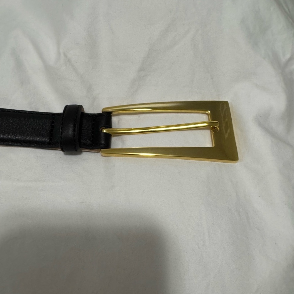 AUREUM NO. 10 Black Leather Belt with Gold Buckle - Picture 4 of 4